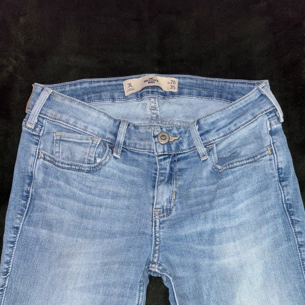 Hollister Women's Light Blue Jeans